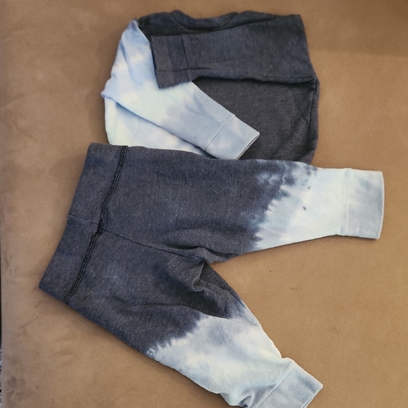 Bottlecapps Baby Tie-Dye Sweatshirt and Jogger Set Size 12-18 months - Picture 5 of 5
